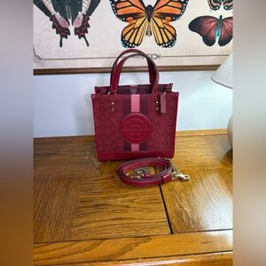 Coach Dempsey Tote 22